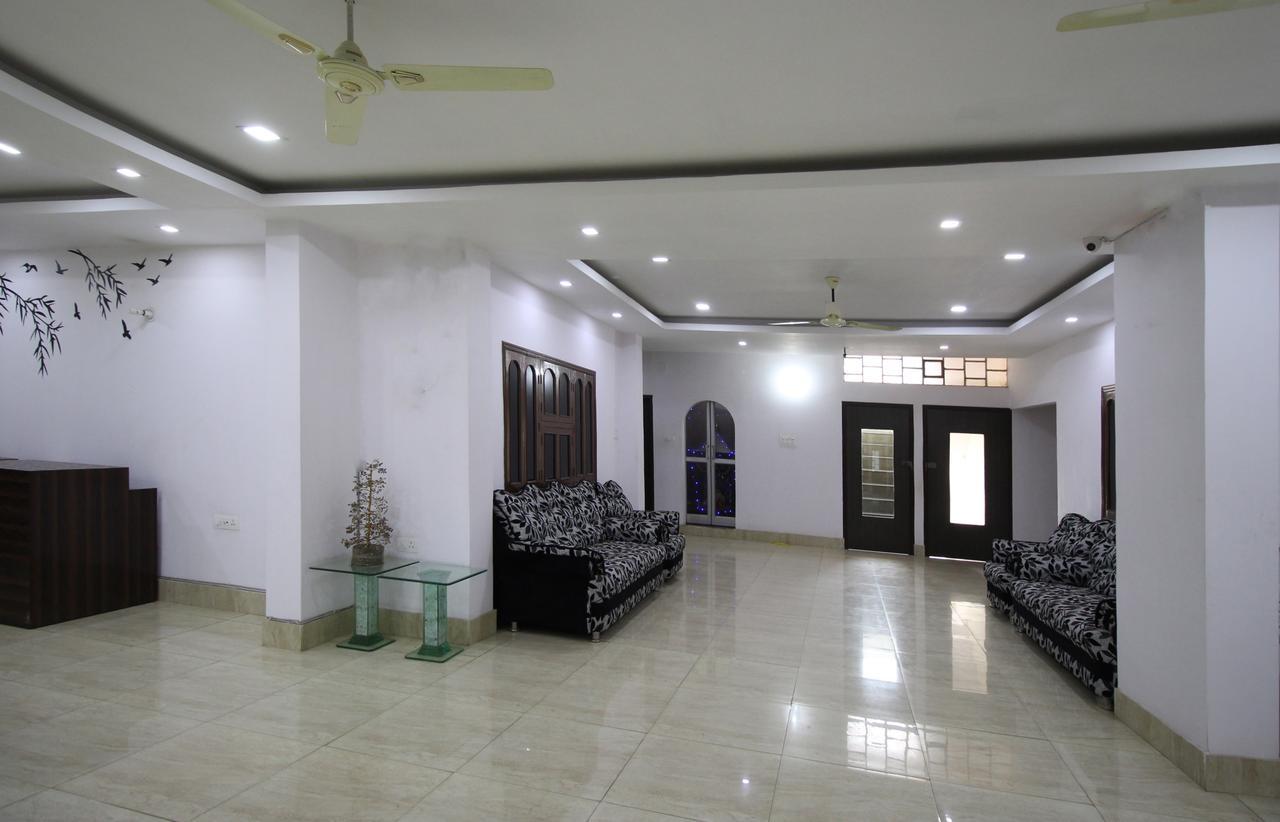Oyo 4398 Hotel Rajat Grand 瓦拉纳西 外观 照片