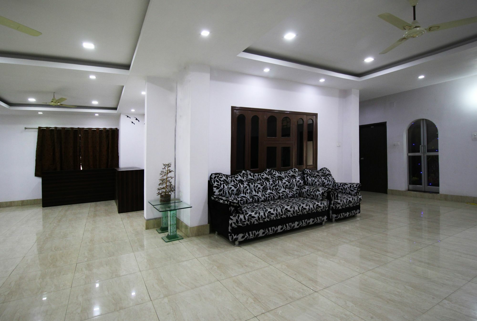 Oyo 4398 Hotel Rajat Grand 瓦拉纳西 外观 照片